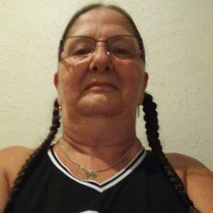 Meet your Posher, Debbie